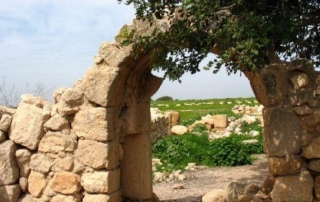 מתל עזקה לבית גוברין