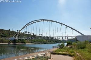 גשר מעל לנחל חדרה