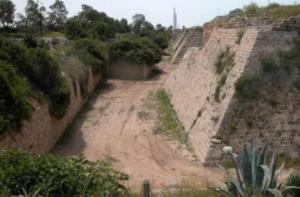 חפיר וחלקלקה