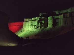 טיול לילה בחווארי מצדה