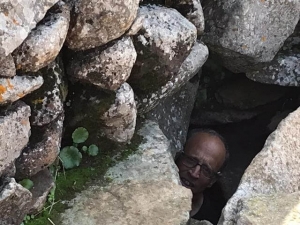 רוג'ום אל הירי - גלגל רפאים