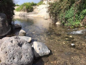 מעבר מים - שביל הגולן מעין הקשתות לגבעת יואב